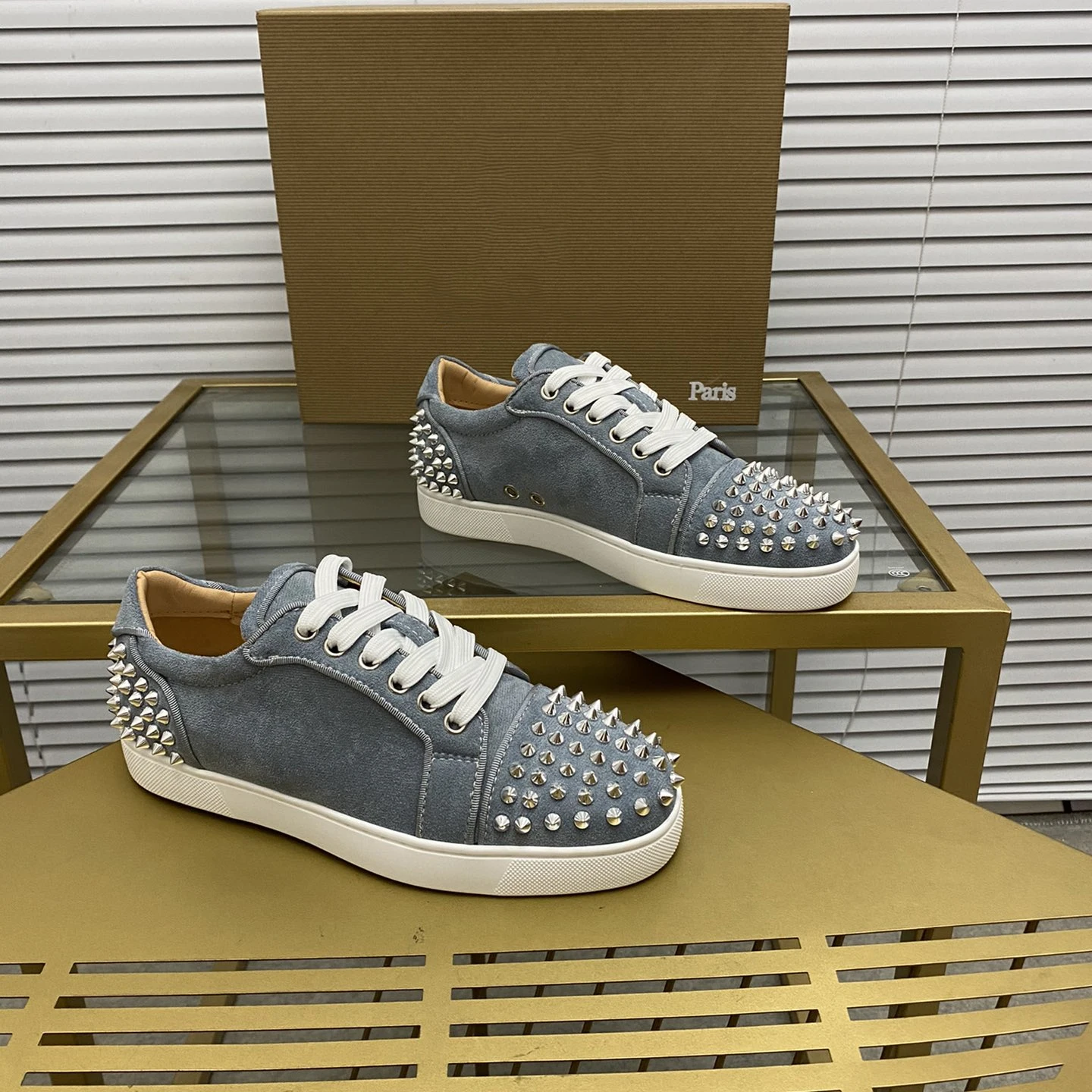 Top Quality Red Sole Mens Casual Shoes Luxury Womens Leather Sneakers Unisex Fashion Trainers Youth Designer Canvas Shoes MD0038
Top Quality Red Sole Mens Casual Shoes Luxury Womens Leather Sneakers Unisex Fashion Trainers Youth Designer Canvas Shoes MD0038