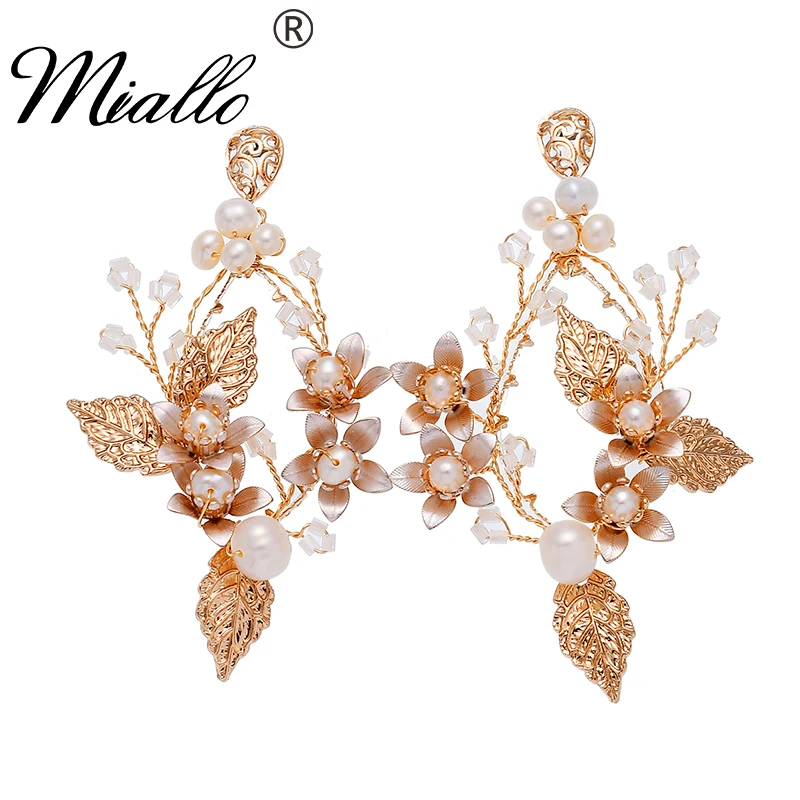 Handmade Metal Leaf Flower Earrings for Women Accessories Bridal Wedding Freshwater Pearl Drop Earring Trendy Party Jewerly Gift
Handmade Metal Leaf Flower Earrings for Women Accessories Bridal Wedding Freshwater Pearl Drop Earring Trendy Party Jewerly Gift