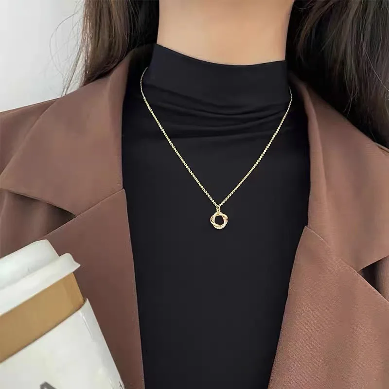 

Fashion Inlaid Zircon Geometric Cross Necklace for Women Simple and Versatile Winding Clavicle Chain Necklace