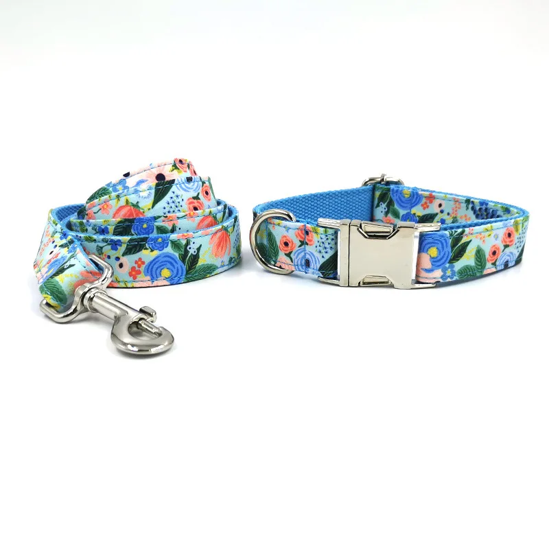 Soft Corduroy Adjustable Dog Collar Leash Set Pendant Small Dog Cat Accessories Pet Necklace
Soft Corduroy Adjustable Dog Collar Leash Set Pendant Small Dog Cat Accessories Pet Necklace