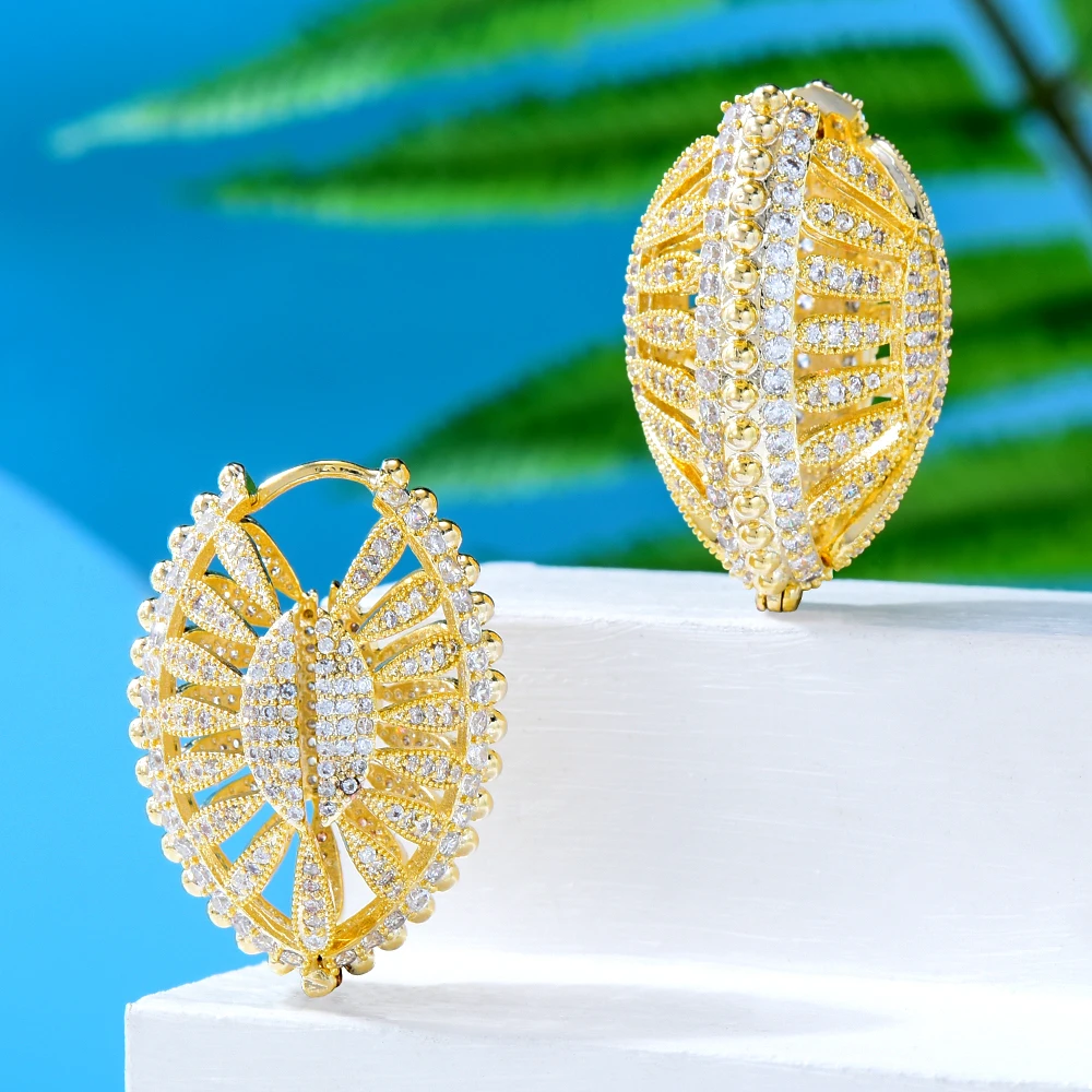 GODKI Luxury Hollow Fat/Wide Chic Hoop Earrings For Women Earrings Jewelry Charms Elegant Full Mirco Cubic Zircon Dubai Wedding
GODKI Luxury Hollow Fat/Wide Chic Hoop Earrings For Women Earrings Jewelry Charms Elegant Full Mirco Cubic Zircon Dubai Wedding