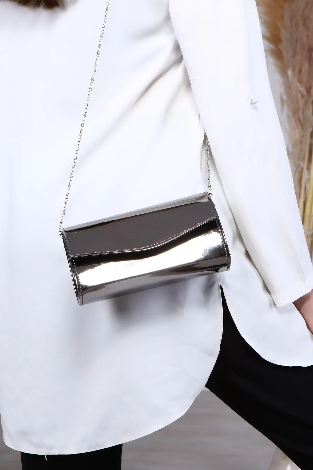 Женская вечерняя сумочка, серебристые зеркальные клатчи на плечо, сумка на плечо, сумочки, сумки для свадебной вечеринки
Женская вечерняя сумочка, серебристые зеркальные клатчи на плечо, сумка на плечо, сумочки, сумки для свадебной вечеринки