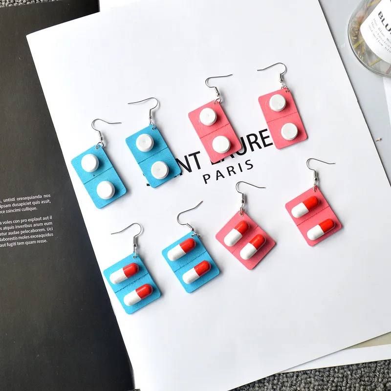 New Ins Cute Wooden Capsule Drop Earrings Funny Lovely Pills Medicine Dangle Earrings For Women Girl Unique Fashion Jewelry Gift
New Ins Cute Wooden Capsule Drop Earrings Funny Lovely Pills Medicine Dangle Earrings For Women Girl Unique Fashion Jewelry Gift