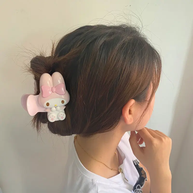Sanrio Mymelody Cinnamoroll Kuromi Милая трехмерная заколка для волос задняя часть головы
Sanrio Mymelody Cinnamoroll Kuromi Милая трехмерная заколка для волос задняя часть головы