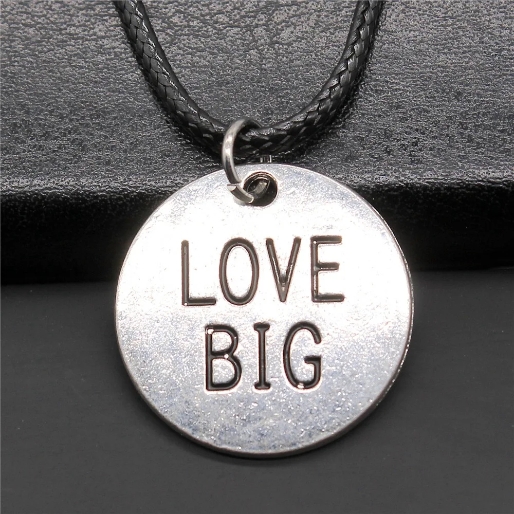 Ожерелье-цепочка из искусственной кожи, 25 х25 мм
Ожерелье-цепочка из искусственной кожи, 25 х25 мм