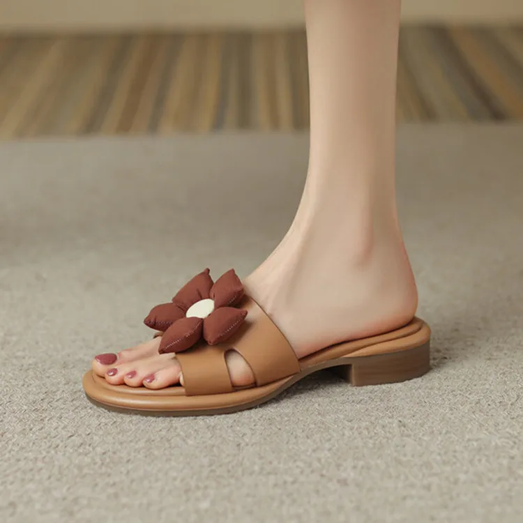 2022New Designer Women Slippers Light Brown Leather Summer Flats Foam Flower Decor Slides Beige Casual Tenis Espadrilles Zapatos
2022New Designer Women Slippers Light Brown Leather Summer Flats Foam Flower Decor Slides Beige Casual Tenis Espadrilles Zapatos