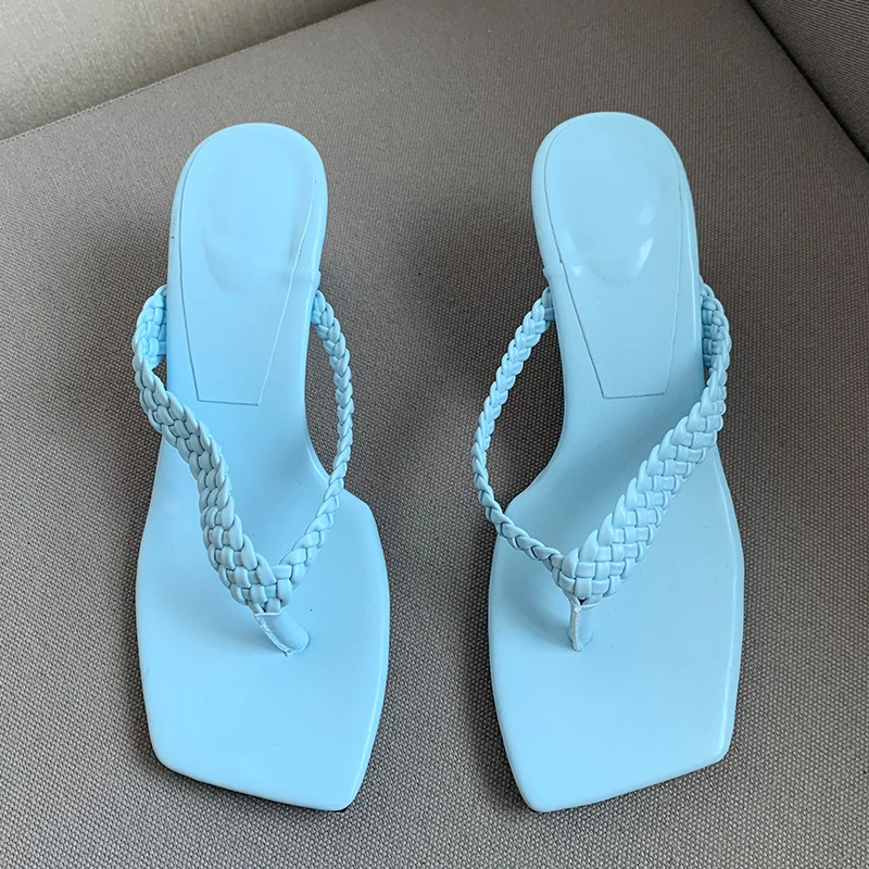 Big Size Fashion Flip Flops Women Pumps Weave Thin High Heels Sandals 2022 Casual Outside Square Toe Female Shoes Ladies Sandals
Big Size Fashion Flip Flops Women Pumps Weave Thin High Heels Sandals 2022 Casual Outside Square Toe Female Shoes Ladies Sandals