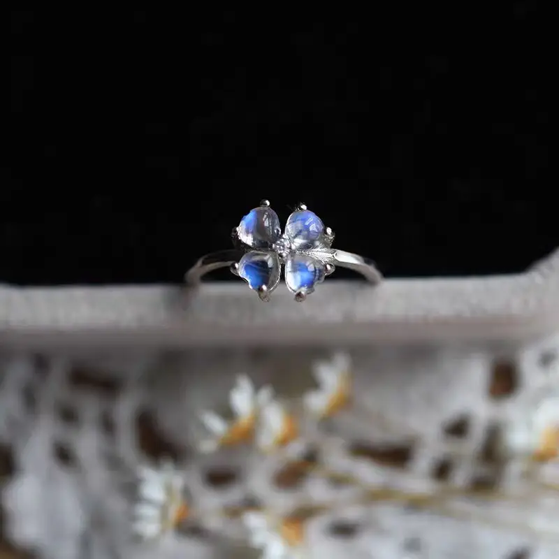 Lucky Clover Blue Moonstone Transfer Ring Sterling Silver Inlay Simple Design Style Versatile
Lucky Clover Blue Moonstone Transfer Ring Sterling Silver Inlay Simple Design Style Versatile