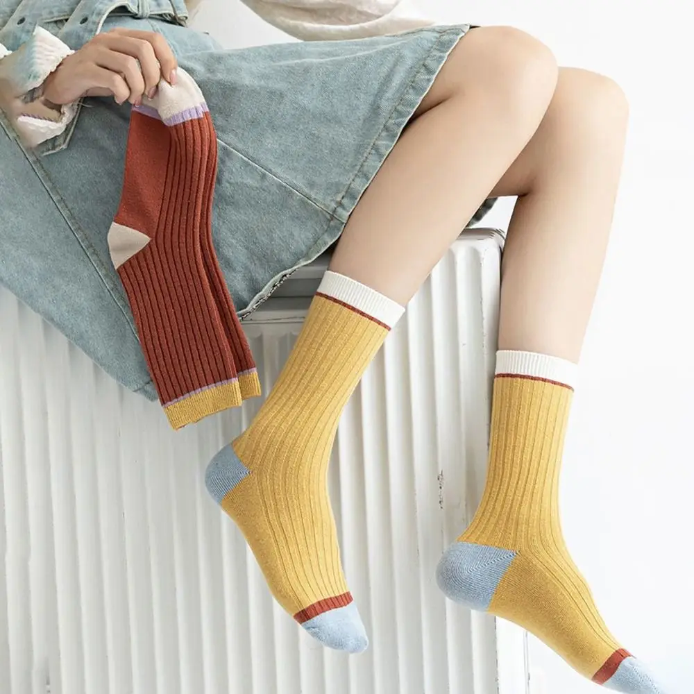 5pairs Solid Color Harajuku Retro Socks Anti-slip Breathable Mid-tube Socks Sweat-absorbent Polyester Striped Women Socks
5pairs Solid Color Harajuku Retro Socks Anti-slip Breathable Mid-tube Socks Sweat-absorbent Polyester Striped Women Socks