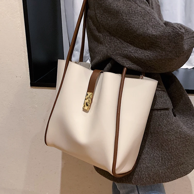 Женские трендовые дизайнерские сумки на плечо 2022, женские вместительные сумки, винтажные большие кожаные сумки-портфели для
Женские трендовые дизайнерские сумки на плечо 2022, женские вместительные сумки, винтажные большие кожаные сумки-портфели для