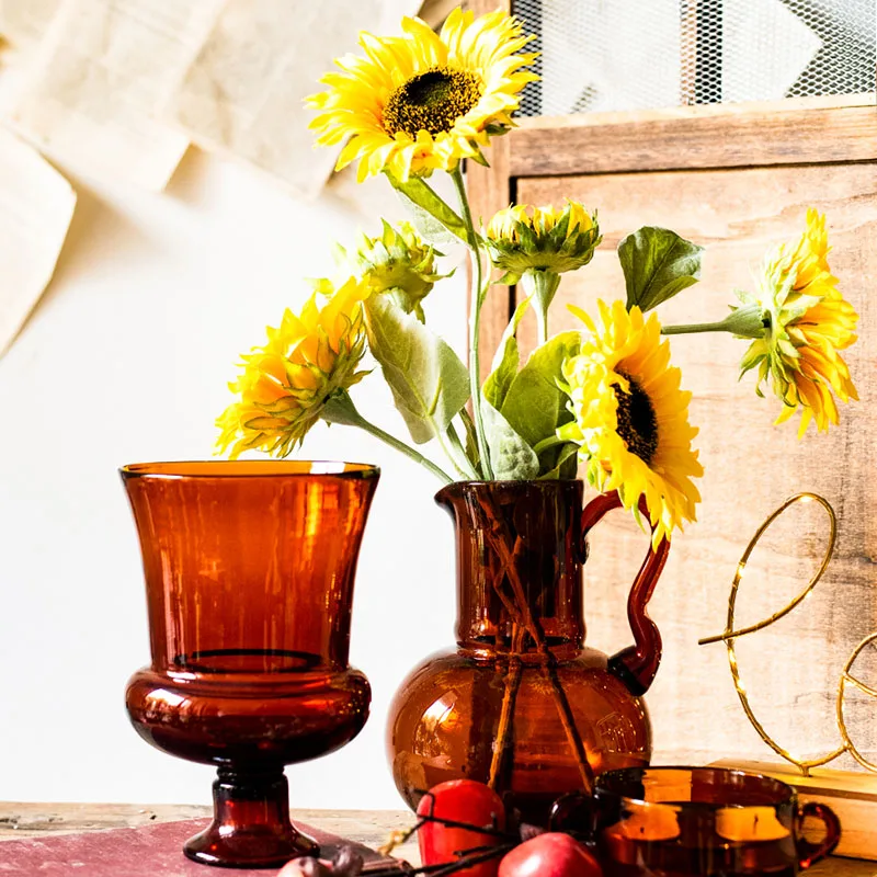 Retro Glass Vase Dark Brown Home Decoration Vase 수경재배기 Tabletop Jarrones decoration maison ваза Candle Holder Vases
Retro Glass Vase Dark Brown Home Decoration Vase 수경재배기 Tabletop Jarrones decoration maison ваза Candle Holder Vases