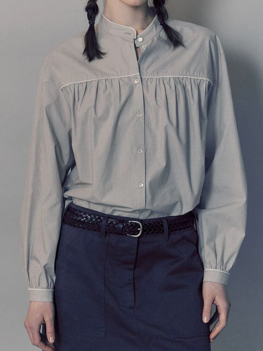 Folds Solid Blouse Women Spring Summer Round Neck Single Breasted Long Sleeve Loose Blouses 2023 Casual Vintage Shirts Top Femme
Folds Solid Blouse Women Spring Summer Round Neck Single Breasted Long Sleeve Loose Blouses 2023 Casual Vintage Shirts Top Femme