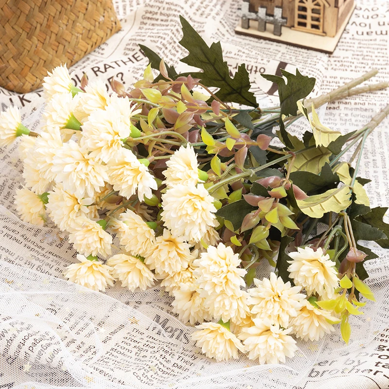 Artificial Flowers Autumn Small Daisy Silk Bouquet Home Wedding Party Table Garden Fake Plant Decoration DIY Flower Arrangement
Artificial Flowers Autumn Small Daisy Silk Bouquet Home Wedding Party Table Garden Fake Plant Decoration DIY Flower Arrangement