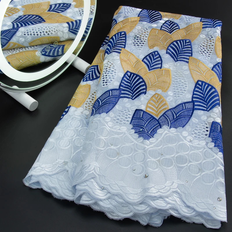 White Swiss Voile Lace In Switzerland 2023 Embroidered Fabric African Dry Cotton Lace Fabric With Stones For Party Dress A3186
White Swiss Voile Lace In Switzerland 2023 Embroidered Fabric African Dry Cotton Lace Fabric With Stones For Party Dress A3186
