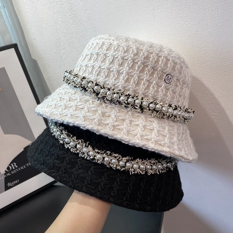 Autumn Winter Lattice Knitted Ladies Style Pearl Small Along the Fisherman Cap Female All-match Fashion Shopping Flat Top Sunhat
Autumn Winter Lattice Knitted Ladies Style Pearl Small Along the Fisherman Cap Female All-match Fashion Shopping Flat Top Sunhat
