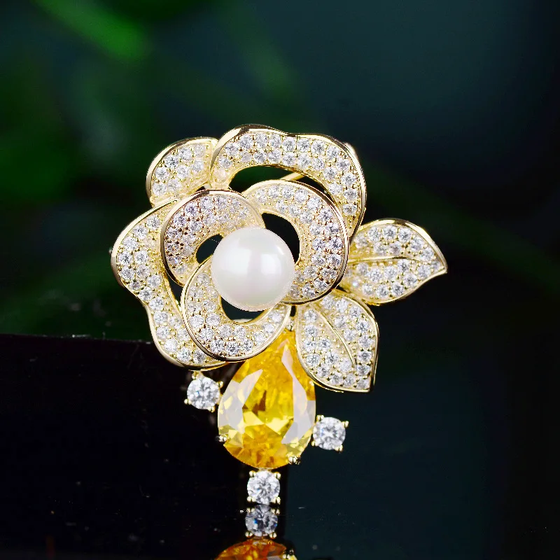 New Korean Version of Rose Zircon Brooch Elegant Pearl Flower Clothing Fashion Luxury High-end Accessories Corsage Female
New Korean Version of Rose Zircon Brooch Elegant Pearl Flower Clothing Fashion Luxury High-end Accessories Corsage Female