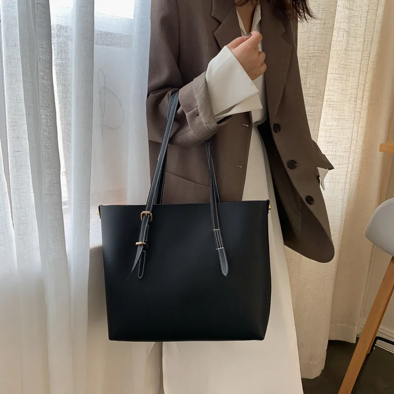 Leather Bags for Women Large Capacity Bag Leather Solid Color Handbags Shoulder Bag Crossbody Bag Free Shipping Bolsa Infantil
Leather Bags for Women Large Capacity Bag Leather Solid Color Handbags Shoulder Bag Crossbody Bag Free Shipping Bolsa Infantil