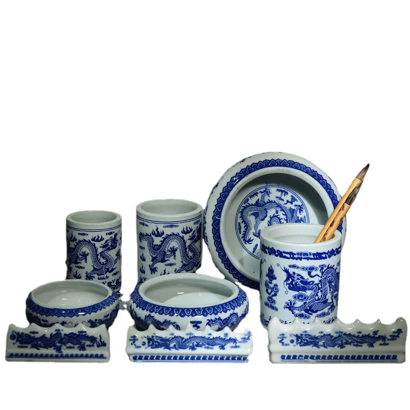 Jingdezhen Blue and White Porcelain Pen Holder Three-piece Dragon Pattern Printing Pen Wash Pen Holder Study Decoration Gift
Jingdezhen Blue and White Porcelain Pen Holder Three-piece Dragon Pattern Printing Pen Wash Pen Holder Study Decoration Gift