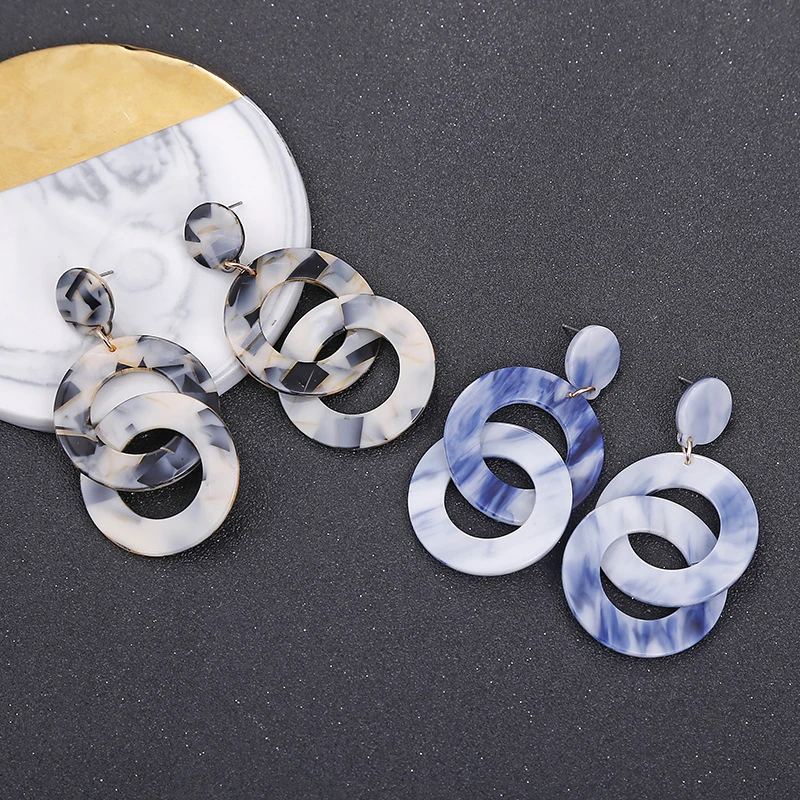 New acrylic long earrings acetic acid explosion style European and American retro personality earrings goddess temperament earri
New acrylic long earrings acetic acid explosion style European and American retro personality earrings goddess temperament earri