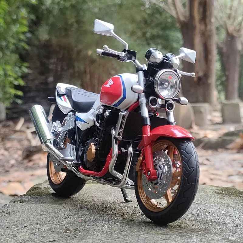 1:12 HONDA CB1300SF Heavy locomoti Motorcycles Simulation Alloy Motorcycle Model Shock Absorbers Collection Toy Car Gift
1:12 HONDA CB1300SF Heavy locomoti Motorcycles Simulation Alloy Motorcycle Model Shock Absorbers Collection Toy Car Gift