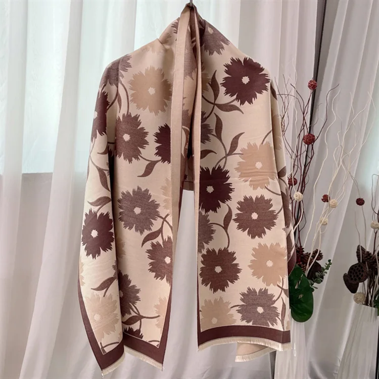 Brand Letter Thick Warm Cashmere Scarf Shawl Women Luxury Pashmina Blanket Neckerchief Foulard Bufanda Stoles Female
Brand Letter Thick Warm Cashmere Scarf Shawl Women Luxury Pashmina Blanket Neckerchief Foulard Bufanda Stoles Female