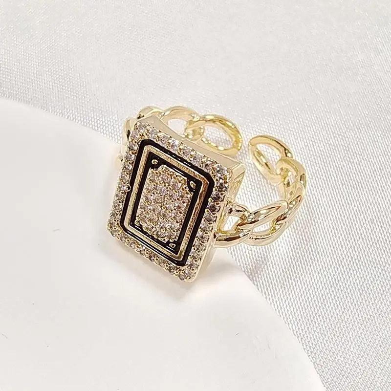 Fashion Simple Geometric Ladies Open Ring Square Mahjong Diamond White Plate Index Finger Open Adjustable Ring Hot
Fashion Simple Geometric Ladies Open Ring Square Mahjong Diamond White Plate Index Finger Open Adjustable Ring Hot