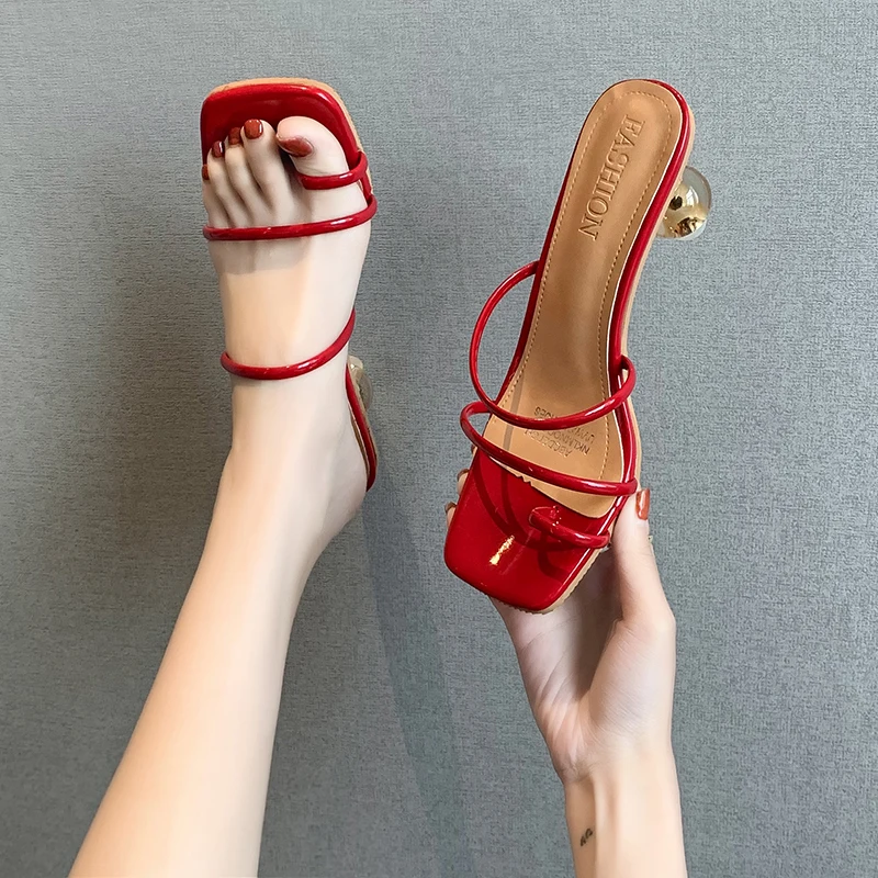 2022 Sandals Women 8cm High Heels Strap Mules Fetish Summer Crystal Slides Female Rome Gladiator Girls Low Strange Heels Shoes 
2022 Sandals Women 8cm High Heels Strap Mules Fetish Summer Crystal Slides Female Rome Gladiator Girls Low Strange Heels Shoes
