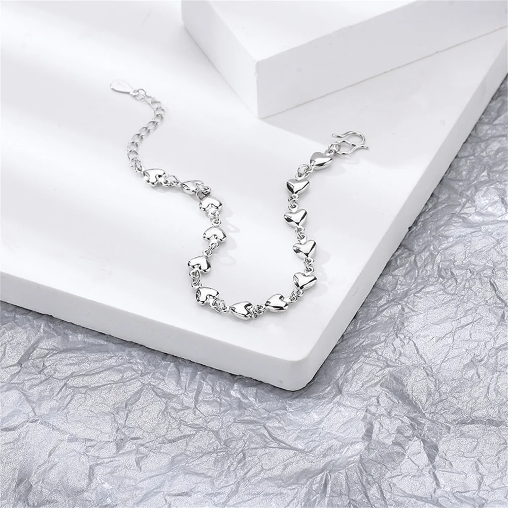 New Fashion Silver Colour Heart-shaped Charm Bracelet Sparkling Exquisite Simple Women Bracelet Elegant Jewelry Accessories 2022
New Fashion Silver Colour Heart-shaped Charm Bracelet Sparkling Exquisite Simple Women Bracelet Elegant Jewelry Accessories 2022