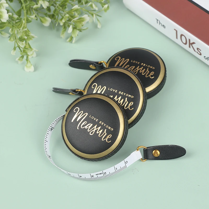 1.5m Portable Retractable Vintage Style Mini Tape Nostalgia Measure Ruler Retro Sewing Centimeter Inch Roll Tape New
1.5m Portable Retractable Vintage Style Mini Tape Nostalgia Measure Ruler Retro Sewing Centimeter Inch Roll Tape New