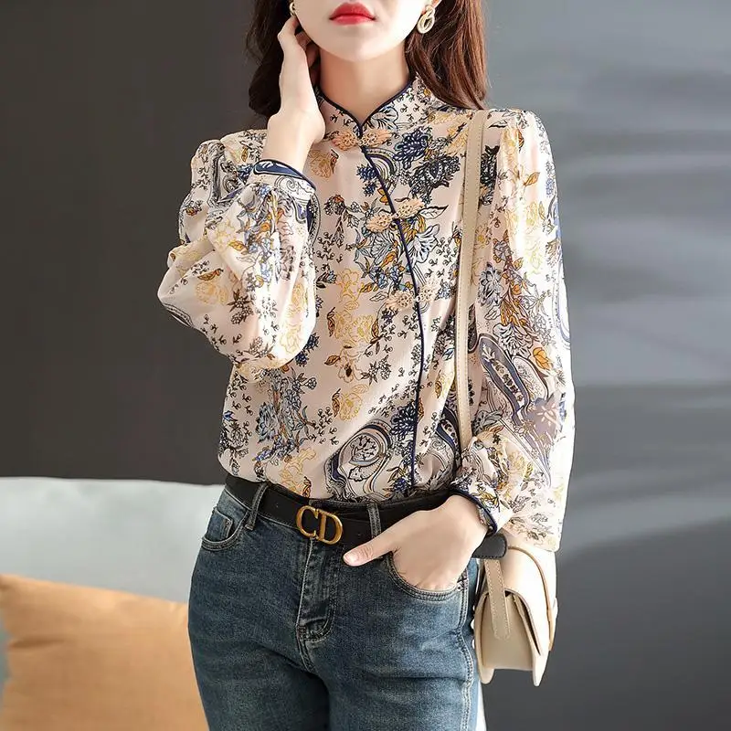Vintage Stand Collar Button Top Women's New Fashion Long Sleeve Printed Shirt In Autumn 2022
Vintage Stand Collar Button Top Women's New Fashion Long Sleeve Printed Shirt In Autumn 2022