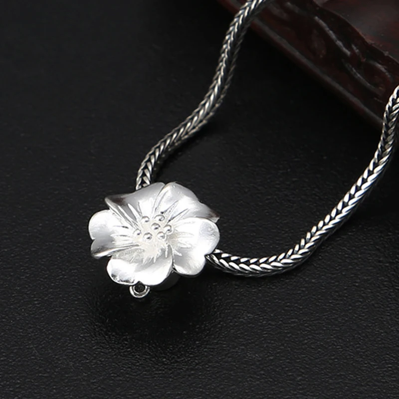 Wholesale S990 Sterling Silver Jewelry DIY Accessories Flower Fashion Personality Retro Necklace Bracelet Connecting Buckle
Wholesale S990 Sterling Silver Jewelry DIY Accessories Flower Fashion Personality Retro Necklace Bracelet Connecting Buckle
