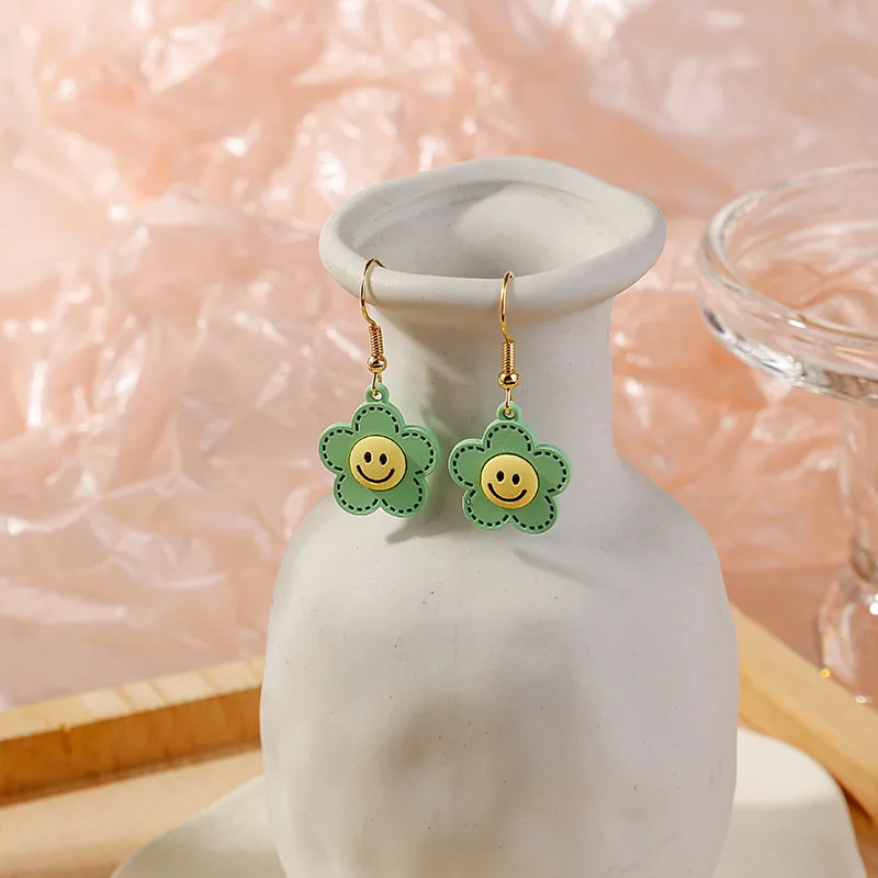 New Korean Fashion Color Asymmetric Flower Smiley Bow Earrings Cartoon Childlike Ear Hooks For Women
New Korean Fashion Color Asymmetric Flower Smiley Bow Earrings Cartoon Childlike Ear Hooks For Women
