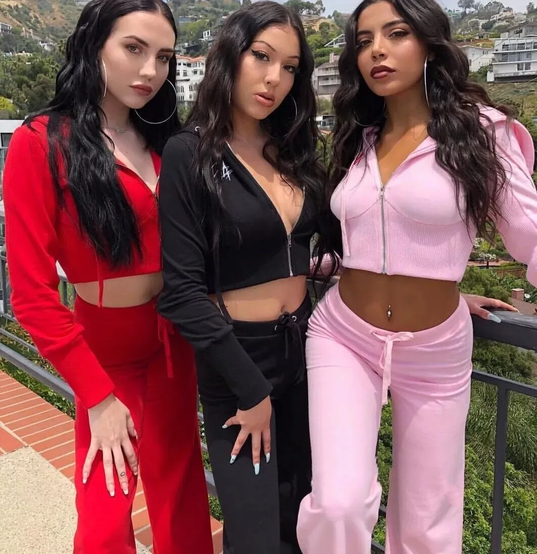 Y2k Cropped Zipper Hoodies Clothes Fall Fashion Hoodies Women Long Sleeve Pullovers Streetwear India women biker set
Y2k Cropped Zipper Hoodies Clothes Fall Fashion Hoodies Women Long Sleeve Pullovers Streetwear India women biker set