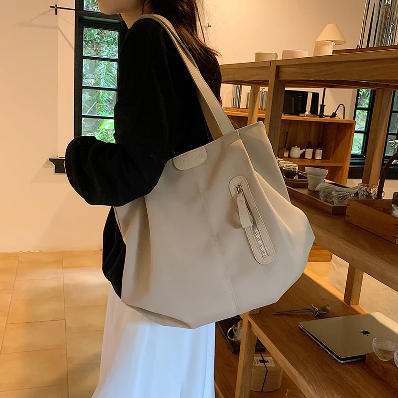 Large capacity canvas Women's Bag 2023 Luxury Design handbags shoulder crossbody bags office bag for women Bucket bag Tote bag
Large capacity canvas Women's Bag 2023 Luxury Design handbags shoulder crossbody bags office bag for women Bucket bag Tote bag