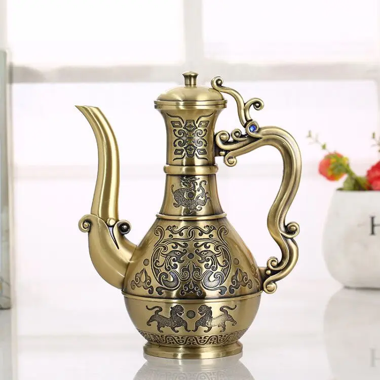 Metallic liquor jug home high-end vintage nostalgic antique generation creative bronze jug wedding classical decoration
Metallic liquor jug home high-end vintage nostalgic antique generation creative bronze jug wedding classical decoration