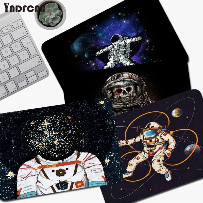 Astronaut Printing Black Pattern Non-slip Lockedge Gaming Mouse Pad Gamer Desk Mat Keyboard Pad Decoration Writing Desk Mats
Astronaut Printing Black Pattern Non-slip Lockedge Gaming Mouse Pad Gamer Desk Mat Keyboard Pad Decoration Writing Desk Mats