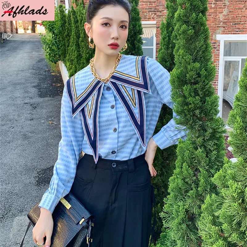 Женская рубашка в клетку, с отложным воротником и длинными рукавами-фонариками
Женская рубашка в клетку, с отложным воротником и длинными рукавами-фонариками