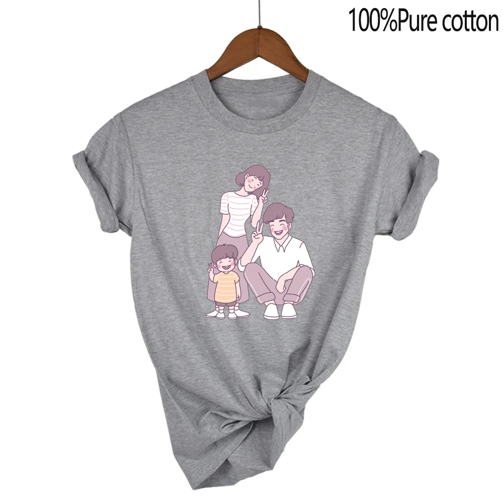 A family of three mom, dad, son and baby printed fashion women's T-shirt 100% cotton comfortable breathable lovers explosive
A family of three mom, dad, son and baby printed fashion women's T-shirt 100% cotton comfortable breathable lovers explosive