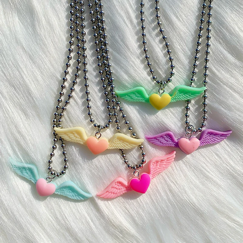 

Y2K Accessorie Pink Heart Wing Necklace Harajuku Kawaii Aesthetic Rainbow Pendant Necklace for Women 2000s Jewelry Fashion Egirl