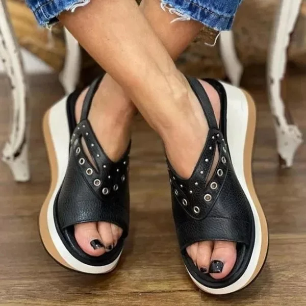 Summer Women Thick Sole Sandals Elegant Female Outdoors Ankle Buckle Casual Shoes Lady Wedge Sandal 2022 New Large Size 35~43
Summer Women Thick Sole Sandals Elegant Female Outdoors Ankle Buckle Casual Shoes Lady Wedge Sandal 2022 New Large Size 35~43