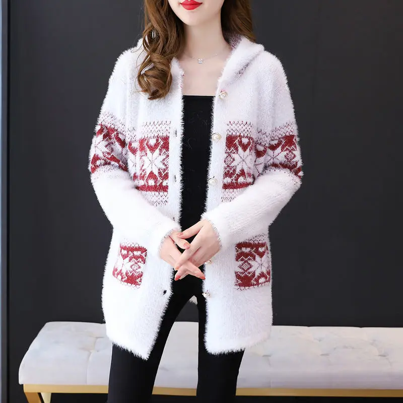 Cardigan autumn and winter sweater coat female hooded cardigan loose medium long sweater 2022 new jacquard knit cardigan top
Cardigan autumn and winter sweater coat female hooded cardigan loose medium long sweater 2022 new jacquard knit cardigan top