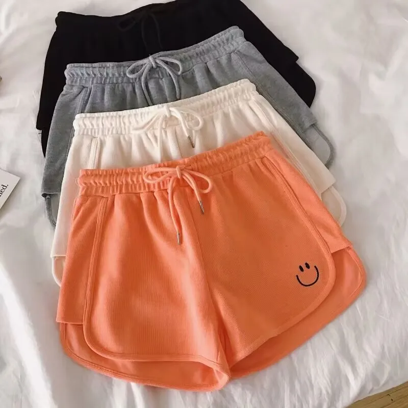 Sports shorts for women 2023 new loose fitting casual student waist wide leg versatile home yoga shorts
Sports shorts for women 2023 new loose fitting casual student waist wide leg versatile home yoga shorts