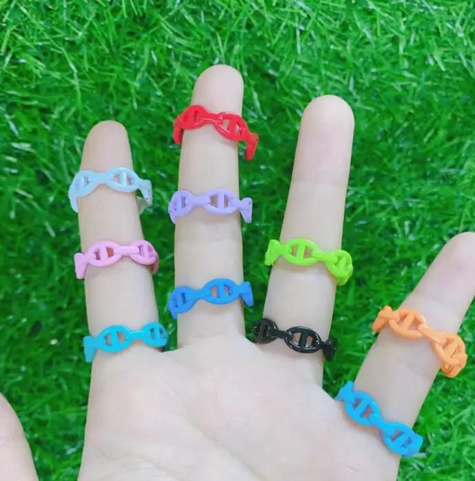 Женское летнее кольцо с эмалью, 1 шт.
Женское летнее кольцо с эмалью, 1 шт.