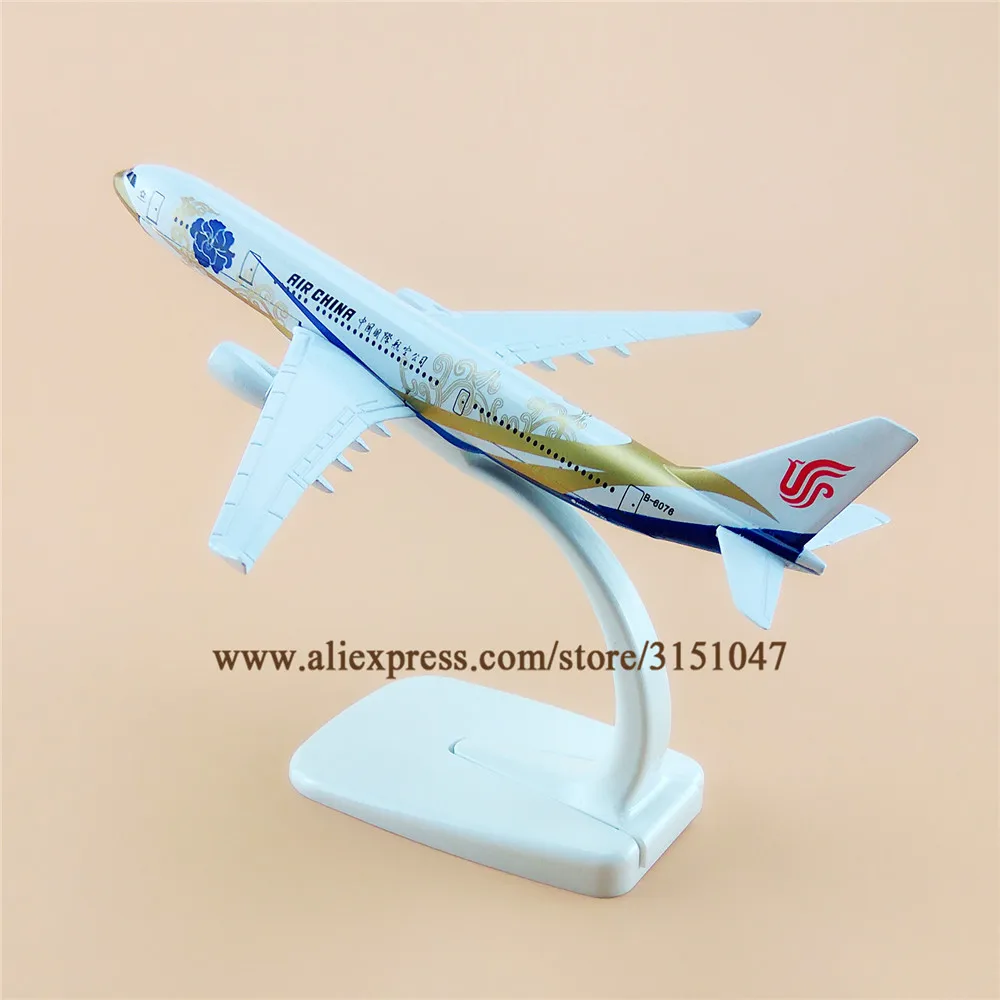 16 см Air China A330 Airbus 330 A330 синий пион дыхательные авиалинии металлический фотосамолет масштаб 1/400 литые самолеты
16 см Air China A330 Airbus 330 A330 синий пион дыхательные авиалинии металлический фотосамолет масштаб 1/400 литые самолеты