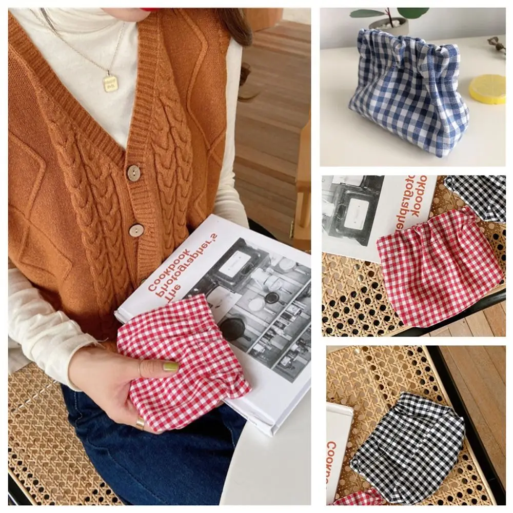 Self-closing Plaid Coin Purse Storage Bag Korean Style Small Item Bags Cosmetic Bag Mini Leaf Spring Bag Women
Self-closing Plaid Coin Purse Storage Bag Korean Style Small Item Bags Cosmetic Bag Mini Leaf Spring Bag Women