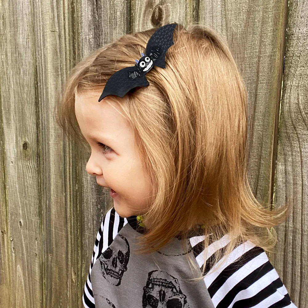 Bat Children's Hair clip baby hair clips Halloween clip side clip European and American bow leather clip set baby accessories 
Bat Children's Hair clip baby hair clips Halloween clip side clip European and American bow leather clip set baby accessories