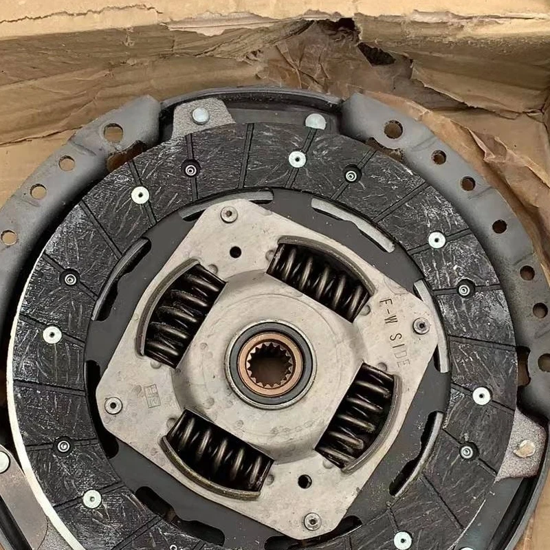 Сборка Сцепления F o r d F o c u s, диск сцепления, нажимная пластина сцепления, колесный цилиндр, спуск подшипника, фрикционная пластина 
Сборка Сцепления F o r d F o c u s, диск сцепления, нажимная пластина сцепления, колесный цилиндр, спуск подшипника, фрикционная пластина