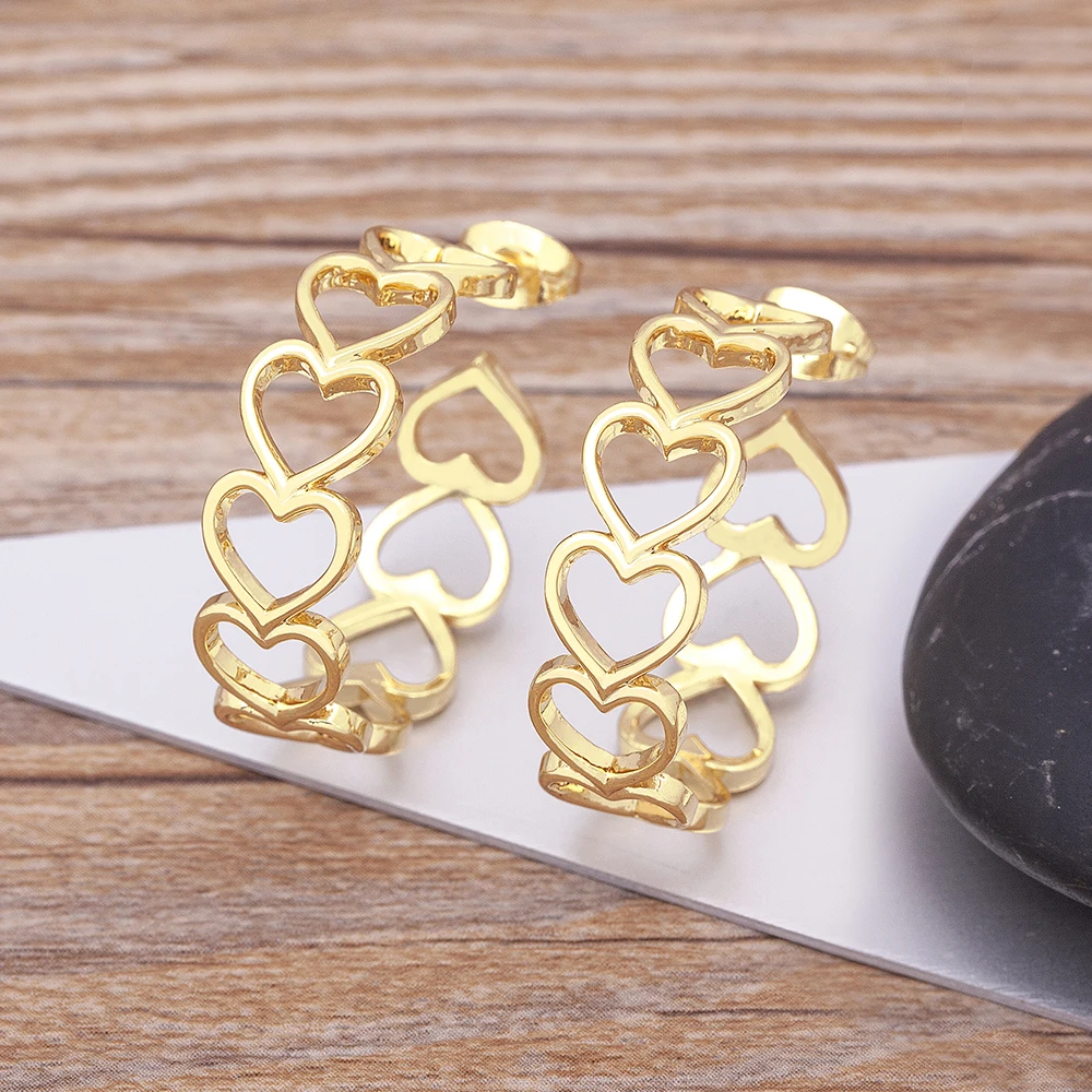 AIBEF Romantic Heart Splicing Gold Earrings Copper Zircon Simple Personality Women's Jewelry Fashion Classic Best Birthday Gifts
AIBEF Romantic Heart Splicing Gold Earrings Copper Zircon Simple Personality Women's Jewelry Fashion Classic Best Birthday Gifts