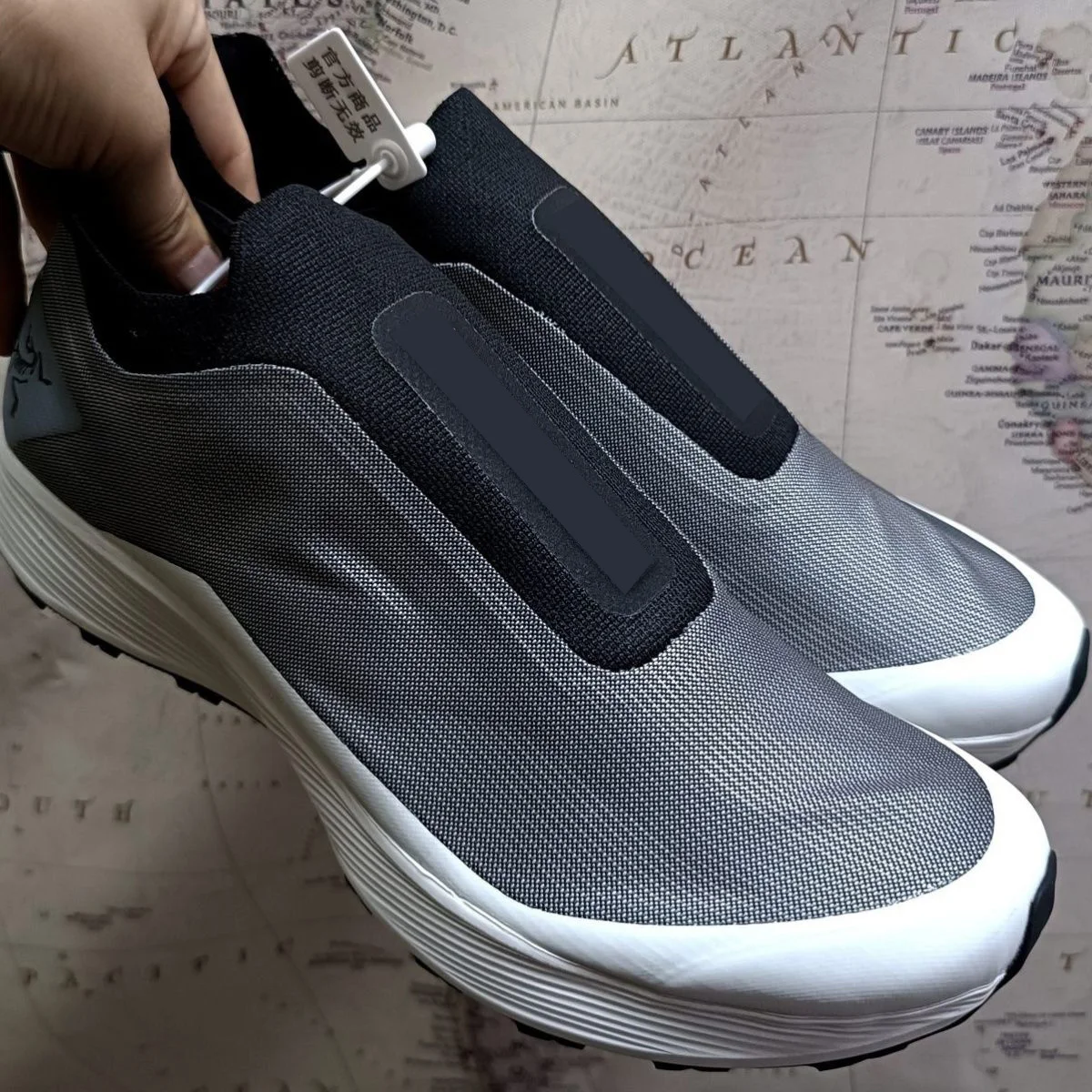 Men`s outdoor breathable field hiking trekking shoes mens non-slip shockproof cross-country road jogging walking shoes
Men`s outdoor breathable field hiking trekking shoes mens non-slip shockproof cross-country road jogging walking shoes