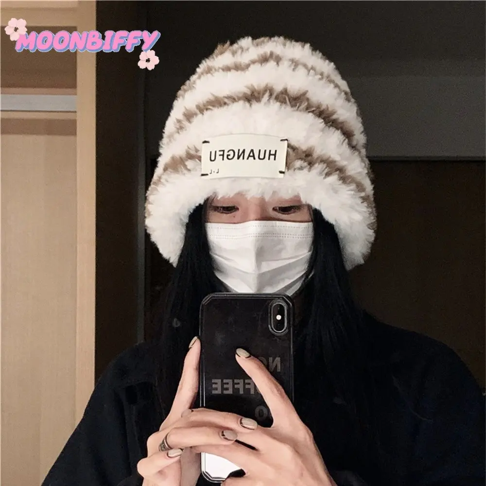 

Winter Plush Warm Knitted Hat Big Head Circumference Striped Wool Hat Women Beanie Cap Pullover Hat Beanies Skullies Gorras